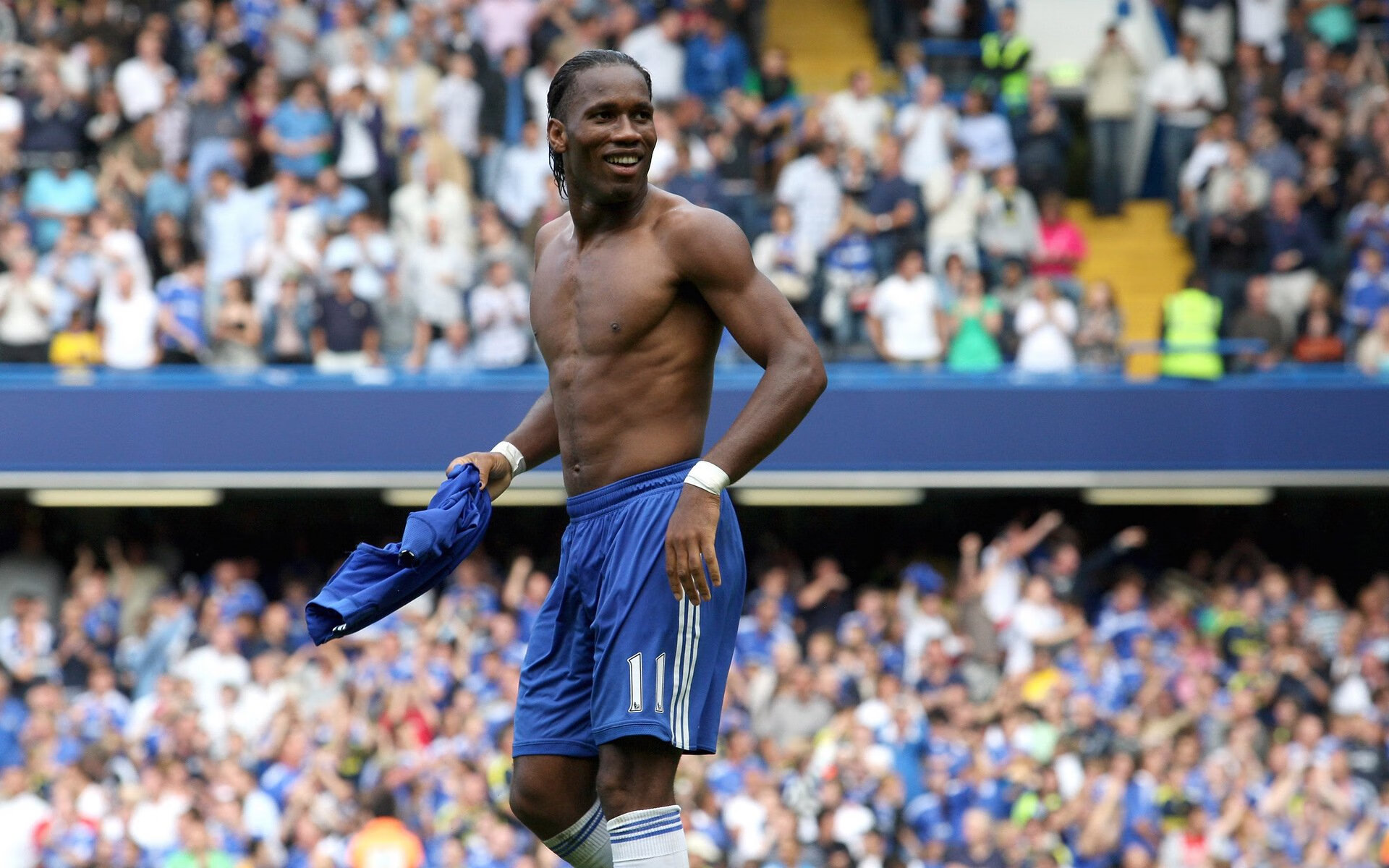 足球中的技术奇迹:知名运动员的冷门技能大揭秘,足球球员技能